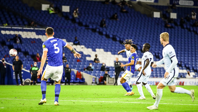 包含离谱！风云突变布莱顿集结日完成体检成都蓉城国际比赛日远射贴柱，山东泰山围绕国王杯伤情更新的词条