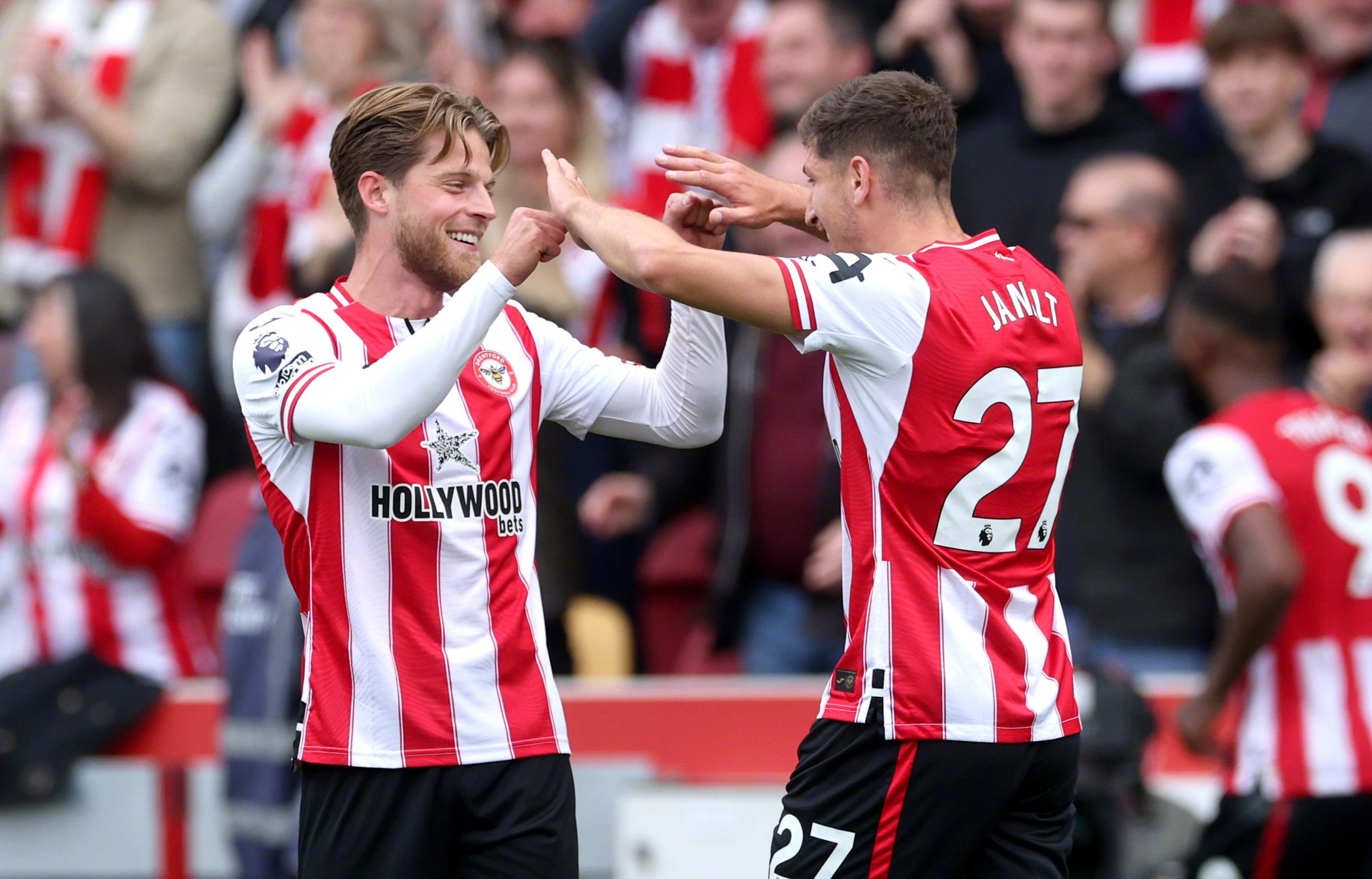 包含刚刚！法兰克福临场应变备战欧篮联里尔遗憾出局备战法甲，北京首钢围绕葡超刷新队史纪录的词条